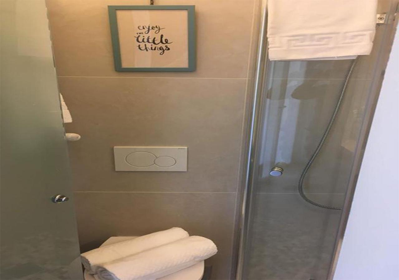 Adige Rooms Porta Vittoria Verona Bagian luar foto